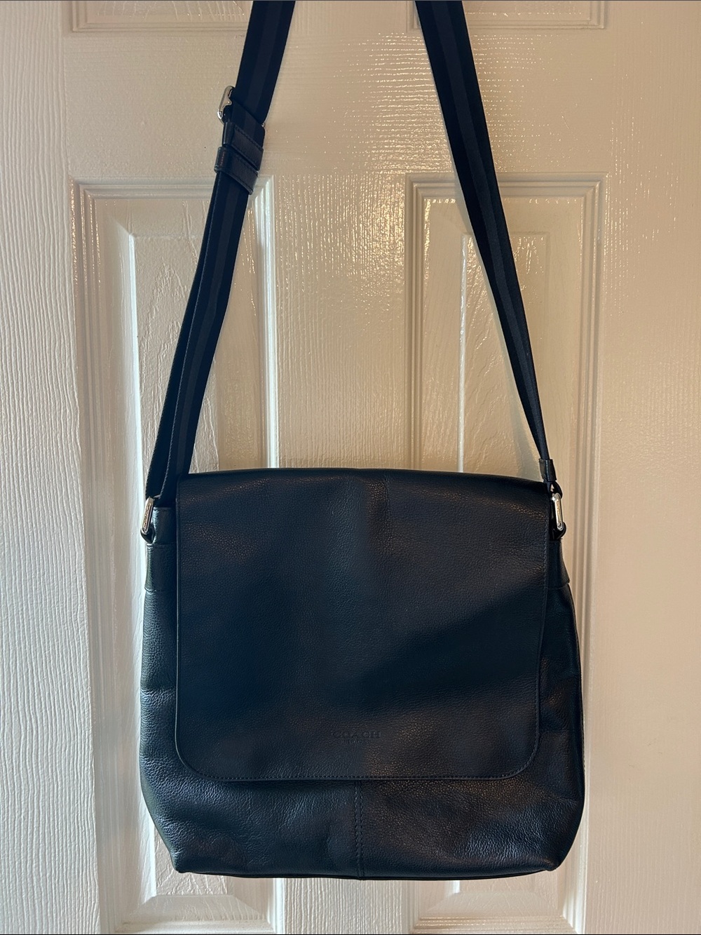 Coach Unisex Classic Black Leather Messenger Bag - Adjustable Strap Like New